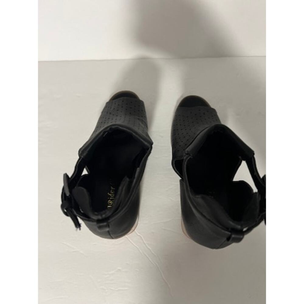 A Rider Girl Bernice Perforated Peep Toe Block Heel Booties Black Boho Size 8 - Picture 7 of 11